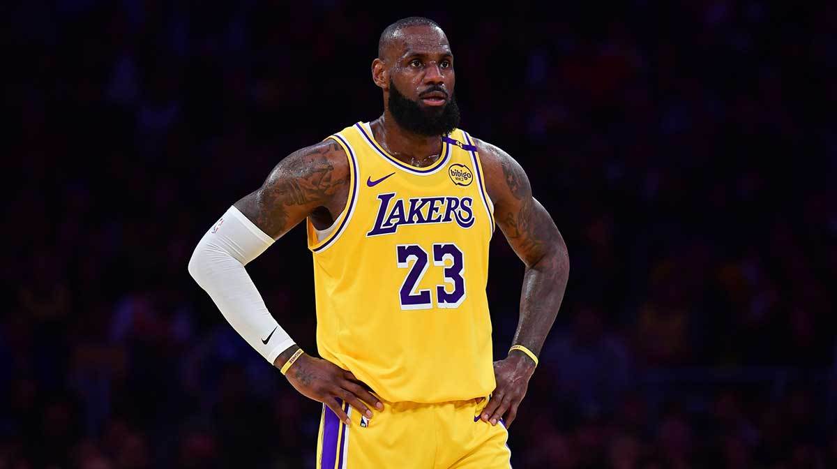 湖人传闻：布莱恩·温霍斯特解读詹姆斯退役计划